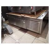 4 FT REFRIGERATED GRILL STAND SELF CONTAINED