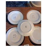 ONEIDA BRIANA 9" FINE PORCELAIN PLATES