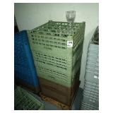 RACKS WINE GLASSES ON DOLLY