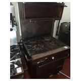 3 FT 4 BURNER RANGE WITH OVEN & SALAMANDER