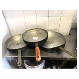 ASSORTED FRY PANS