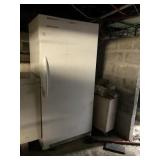 FRIGIDAIRE UPRIGHT FREEZER