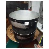 LARGE POTS 21" X 11"