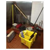 LOT OF CLEANING TOOLS