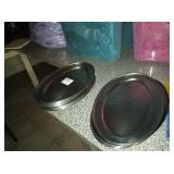 LOT OF 19 OVAL SERVING TRAYS
