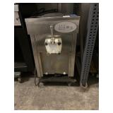 COUNTERTOP SOFT / HARD ICE CREAM MACHINE