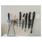 SET UTENSILS & MAGNETIC HOLDER