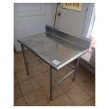 SS TABLE 36" X 24"