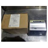 EXTREME AIR AUTOMATIC HAND DRYER