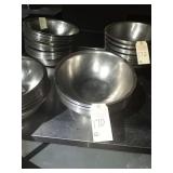LOT OF 22 SS BOWLS