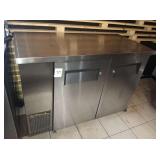 TRUE 4 FT SELF CONTAINED REFRIGERATED BACKBAR