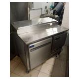 COOLMAN 4 FT SELF CONTAINED PREP TABLE