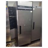 MAXX COLD SELF CONTAINED 1 DOOR REFRIGERATOR