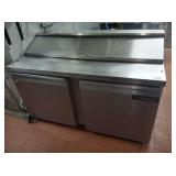 CONTINENTAL 5 FT SELF CONTAINED SANDWICH PREP