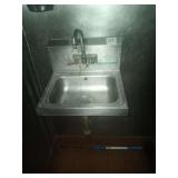 HAND SINK 17" X 15"