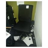 OFFICE CHAIR