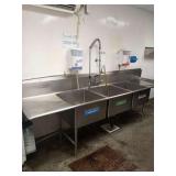 3 COMP SINK WITH SPRAY 125" X 30"