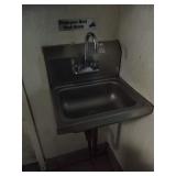HAND SINK 17" X 15"
