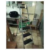 EASY REACH PROJECT STEP LADDER 5 FT