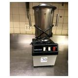 HAMILTON BEACH BLENDER