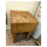 BUTCHER BLOCK WITH KNIFE HOLDER 24" X 24"