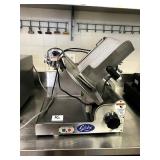 GLOBE SLICER MODEL 3600