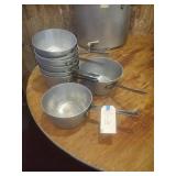 MEDIUM SIZE SAUCE POTS