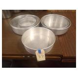 ASSORTED BAKING PANS