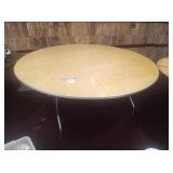 6 FT ROUND CATERING TABLE