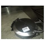 CUISINART WAFFLE MAKER