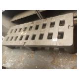 HARD PLASTIC DUNNAGE STANDS