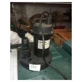 EVERBILT SUBMERSIBLE SUMP PUMP