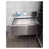 GLASTENDER ICE BIN WITH BUILT IN COLD PLATE IBA-30