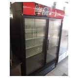 TRUE 2 GLASS DOOR REFRIGERATOR GDM-49EM-LD