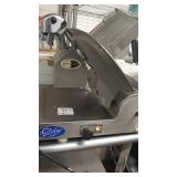 GLOBE SLICER - WORKS BUT MISSING A PIECE