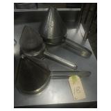 ASSORTED SIZE CHINA CAPS