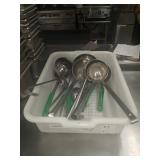 LOT OF 15 LADLES