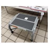 HEAVY DUTY STEP STOOL