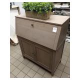 WOOD WAITER STATION 36" X 18" X 42" TALL