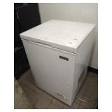 MAGIC CHEF CHEST FREEZER HMCF35W2