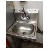 KROWNE HAND SINK 16" X 15"