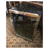 FRIGIDAIRE UNDERCOUNTER REFRIGERATOR
