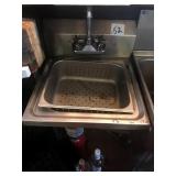 HAND SINK 16" X 17"