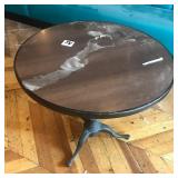 30" ROUND TABLE