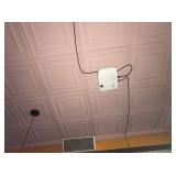BENQ PROJECTOR WITH SCREEN