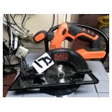 BLACK & DECKER SAW