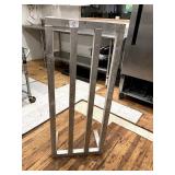 4 FT DUNNAGE STAND