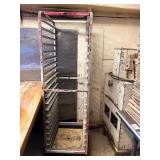 PAN RACK ON WHEELS