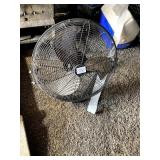 FLOOR FAN