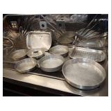 ASSORTED BAKERY PANS